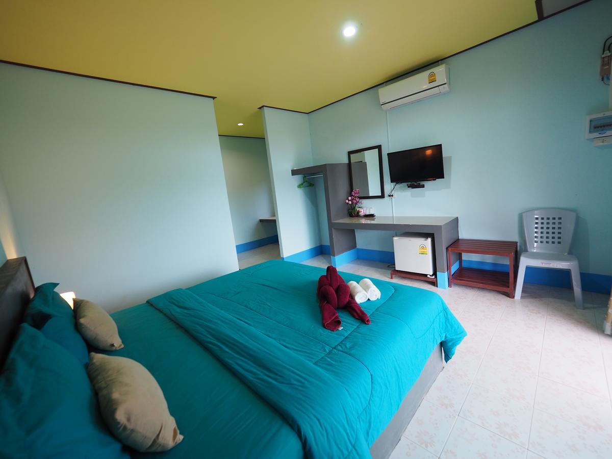 Anyaman Lanta House Hotel เกาะลันตา ภายนอก รูปภาพ