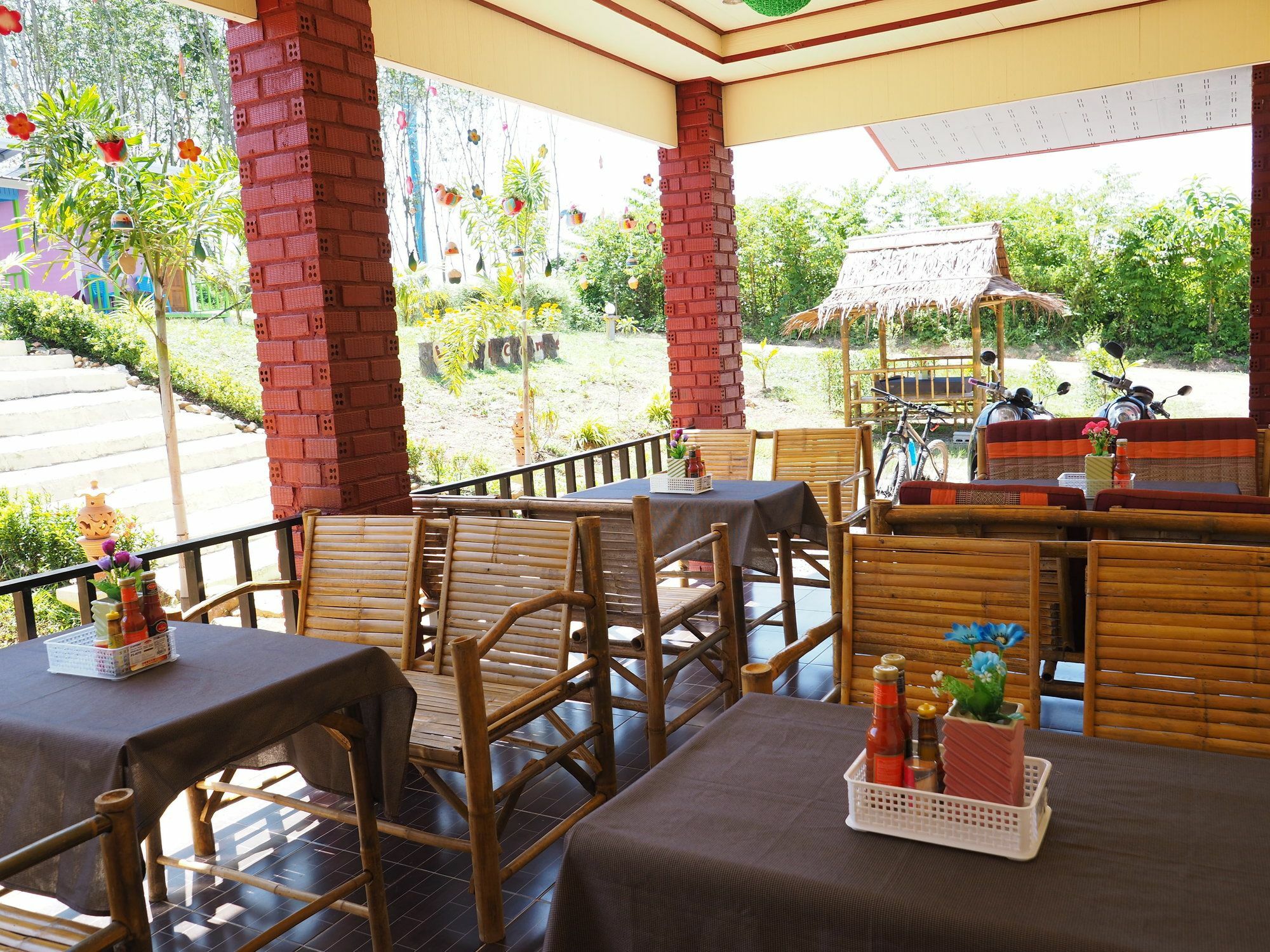 Anyaman Lanta House Hotel เกาะลันตา ภายนอก รูปภาพ